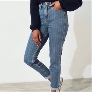 HOLLISTER Ultra High Rise Mom Jeans Womens Size 24x27 Blue Pinstripe Zip Fly